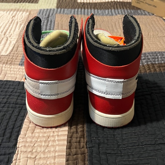 Off White Jordan 1 “Chicago” - Picture 4 of 9